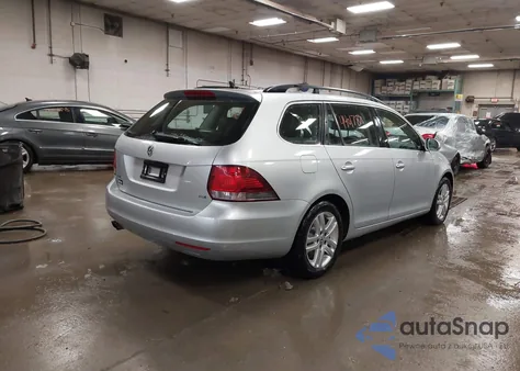 2014 Volkswagen Jetta Sportwagen 2.0L Tdi from USA, damaged, VIN 3VWPL7AJ5EM622956